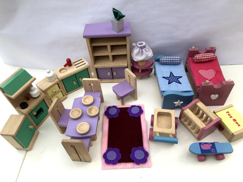 Toy van bundle - le, doll