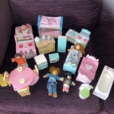Bundle Wooden Dolls House